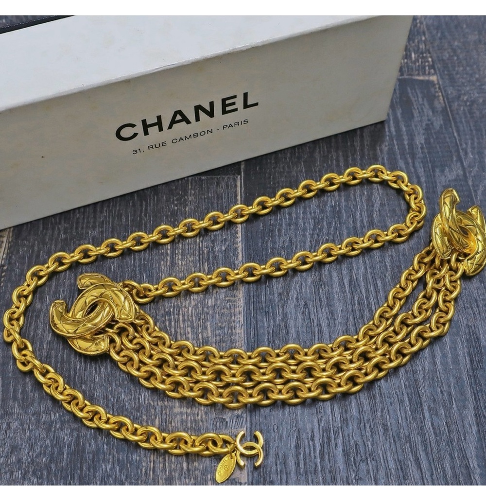 Chanel Chunky Gold Chain Necklace
